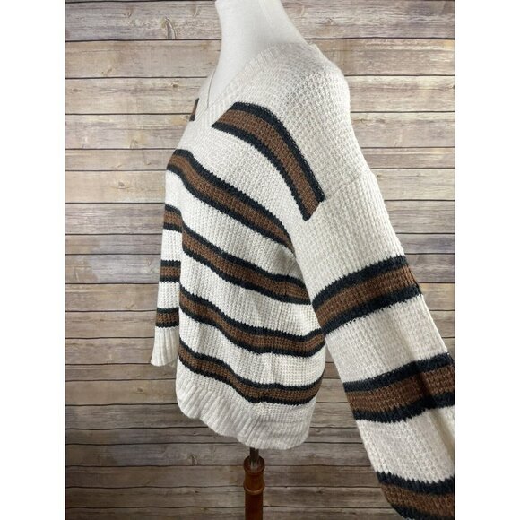 American Eagle XS Oversized Pullover Sweater Lightweight Striped V Neck Soft - Picture 3 of 9